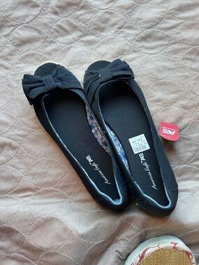 American Eagle Outfitters Black Bow Peep-Toe Ballet Flats